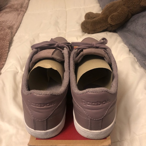 WOMEN'S REEBOK CLUB C 85
Mondust/white size 10 - Picture 2 of 4